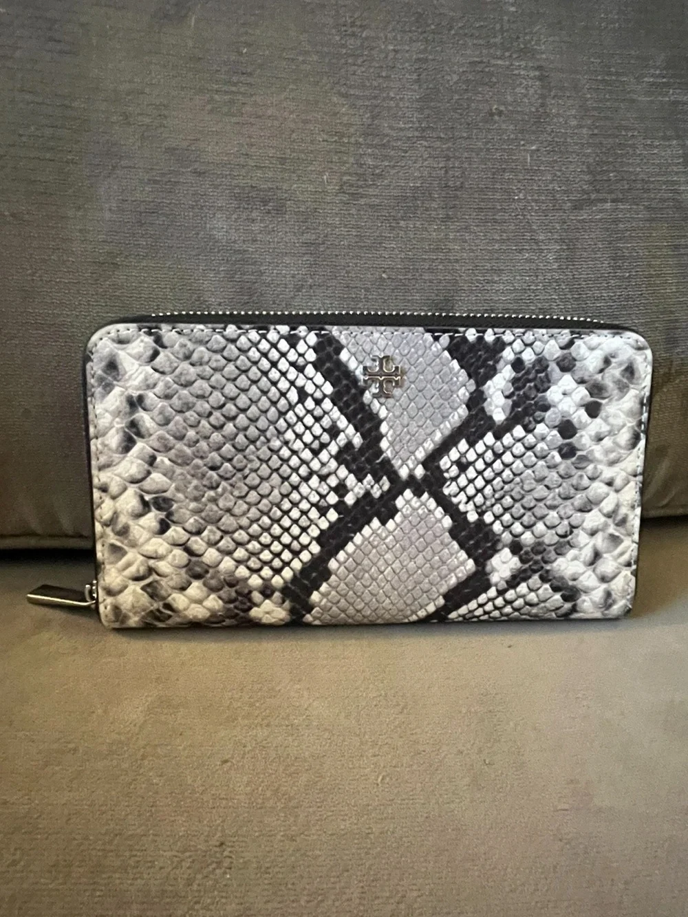 TORY BURCH Snakeskin Embossed Leather Zip Continental Wallet LIKE NEW
